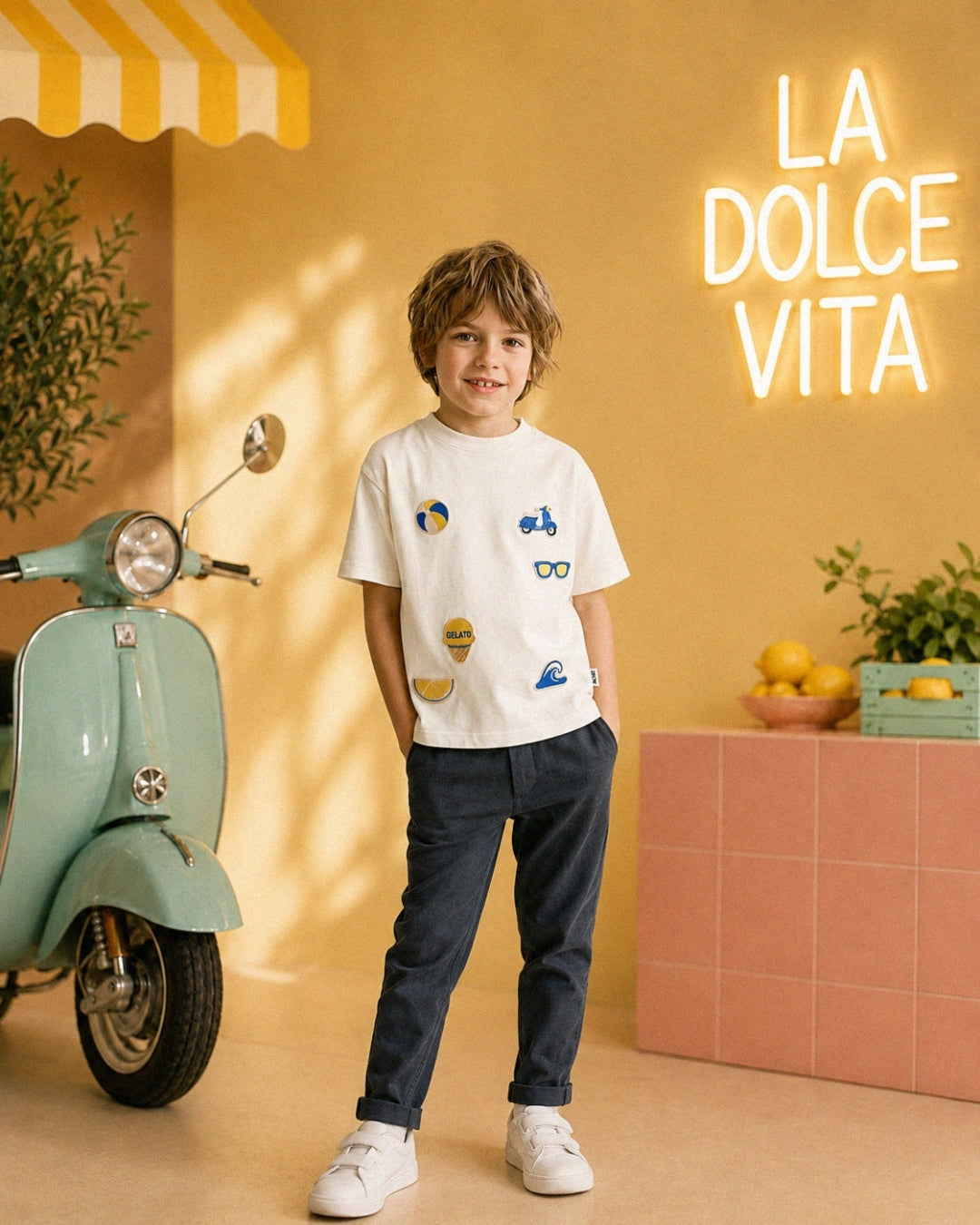 MAJICA SA STIKERIMA - La Dolce Vita Boys Edition