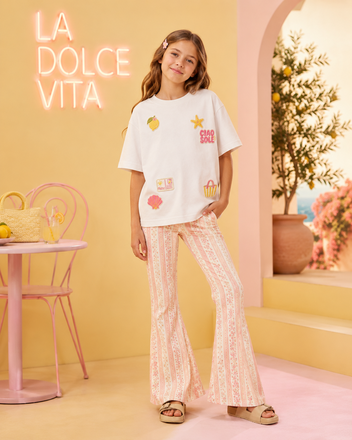 MAJICA SA STIKERIMA - La Dolce Vita Girls Edition