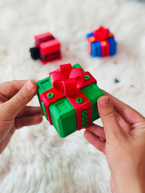 NOVOGODIŠNJA ''PRANK'' POKLON KUTIJA