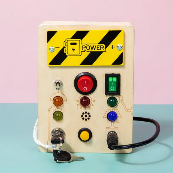 MONTESSORI TABLA SA PREKIDAČIMA